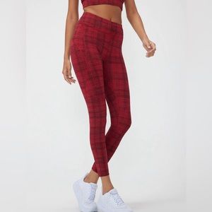 Outdoor voices set - red/burgundy plaid